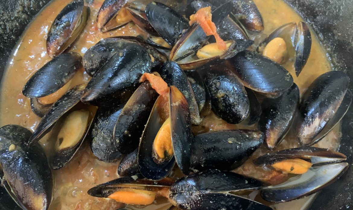 Mussels In Tomato Sauce